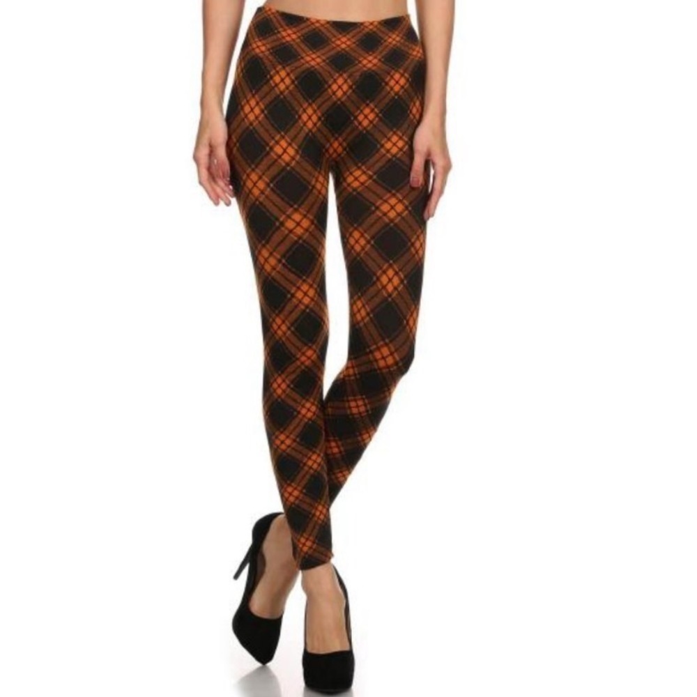 3/$28❤️ Plaid print, seamless body shaping, fleece leggings orange, and black